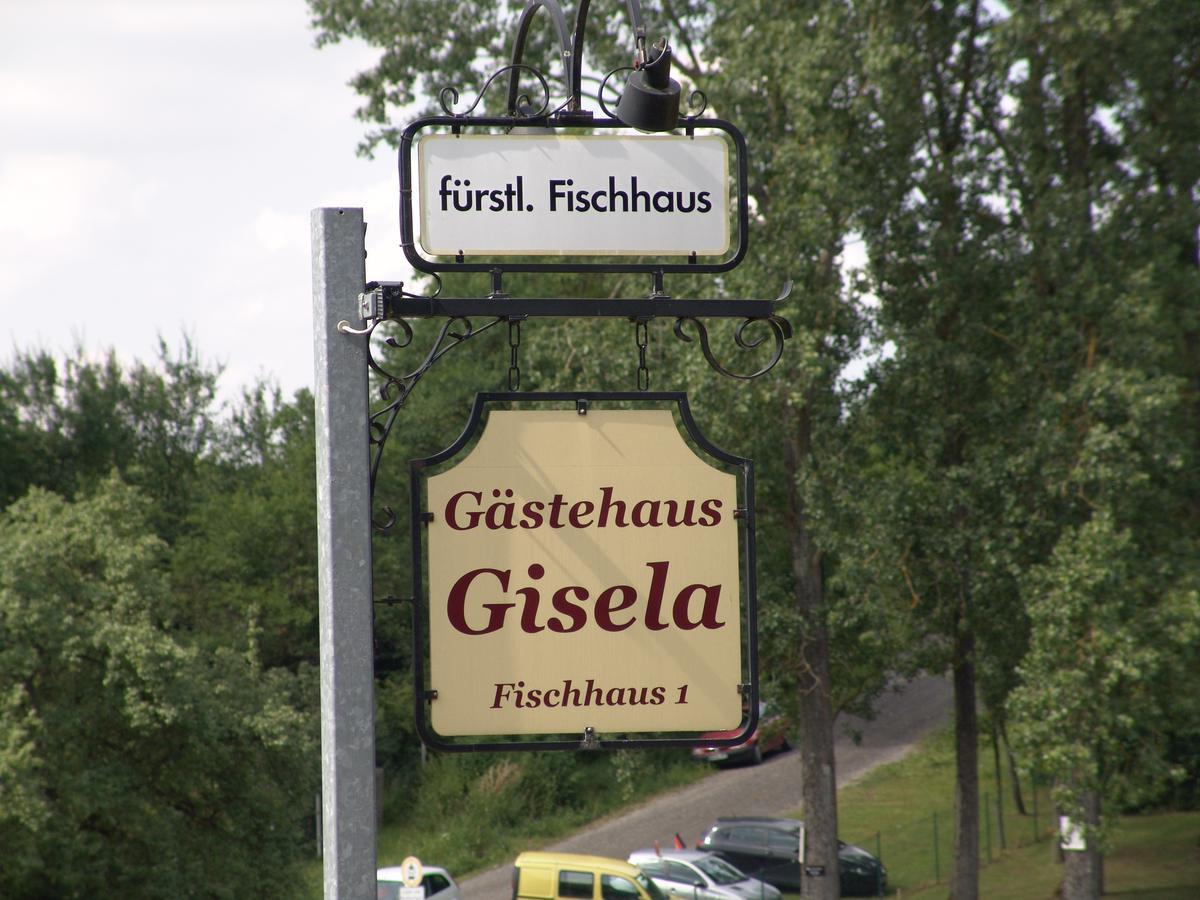 Gaestehaus "Gisela" Im Fuerstlichen Fischhaus Schillingsfürst Exterior foto